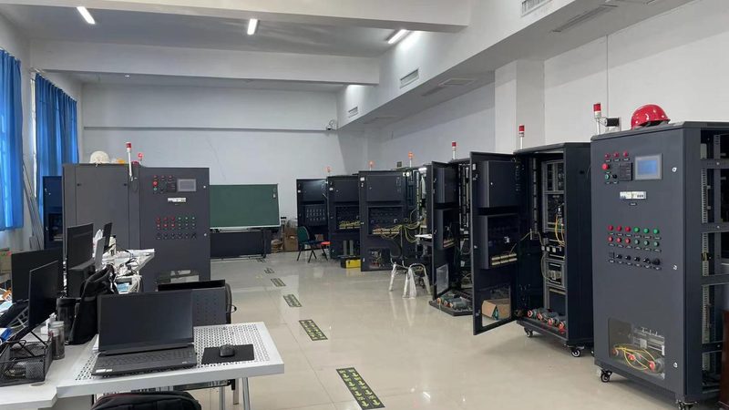 配电柜的产品品质是加盟代理成功的关键之一。优质的配电柜需要具备以下特点：